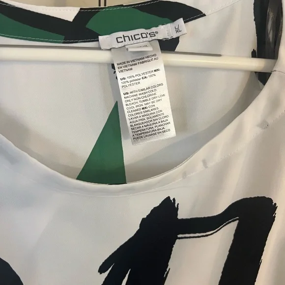 Chico's Green and Black Abstract Blouse. L/xl - Picture 4 of 4